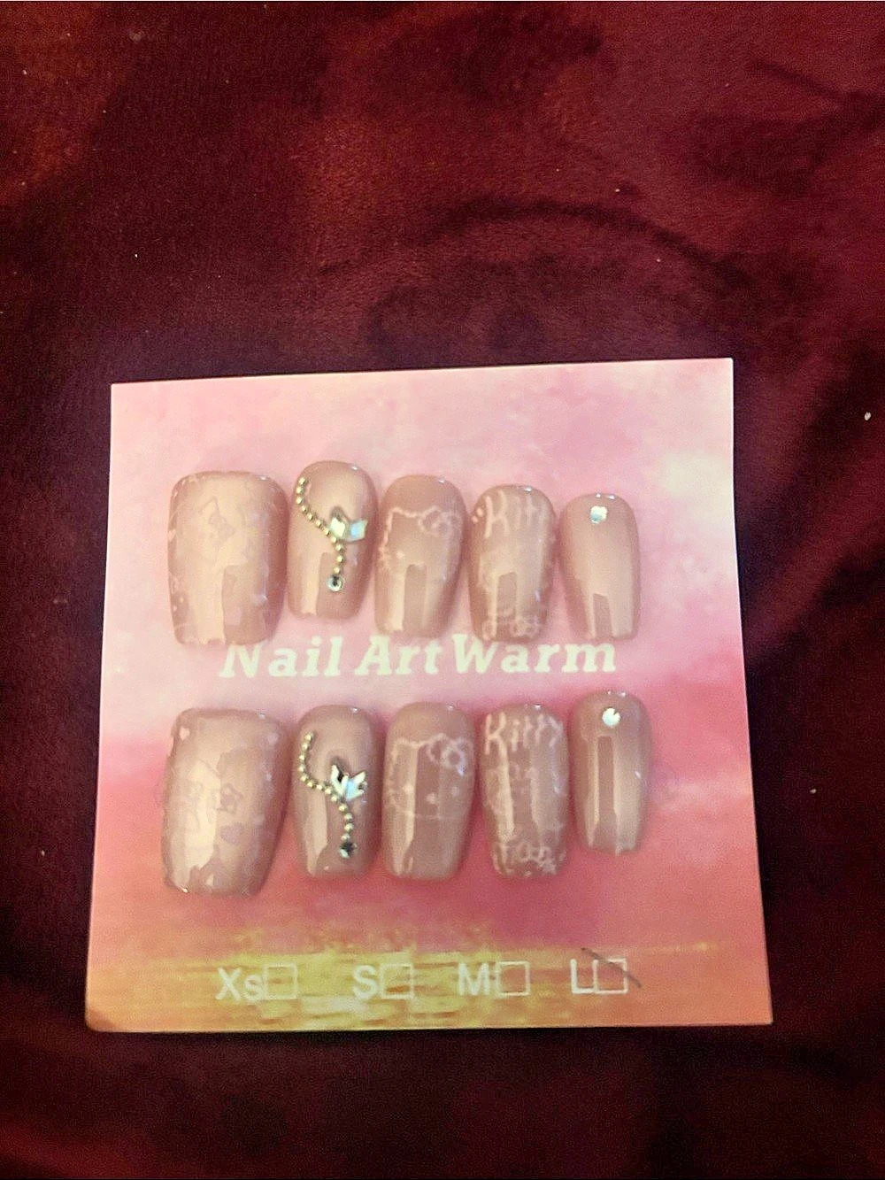 Floral Press-On Nails in Pink & White